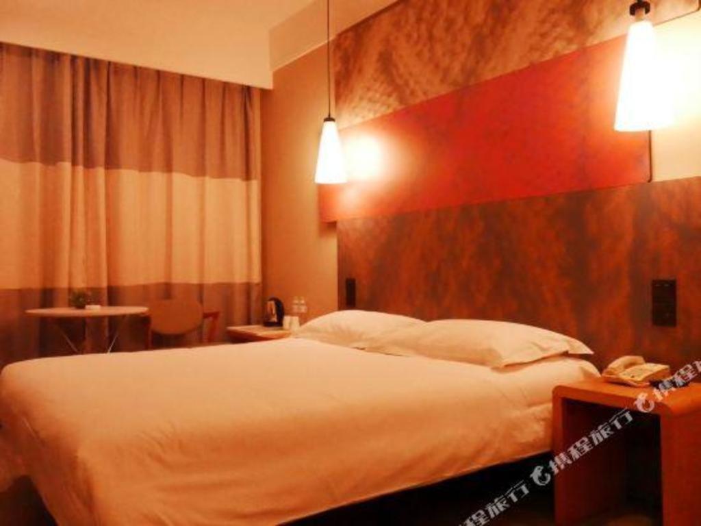 Ibis Nanchang Zhongshan Road Pedestrian Street Hotel Exterior foto