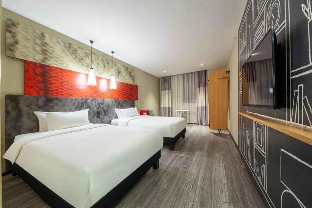 Ibis Nanchang Zhongshan Road Pedestrian Street Hotel Exterior foto
